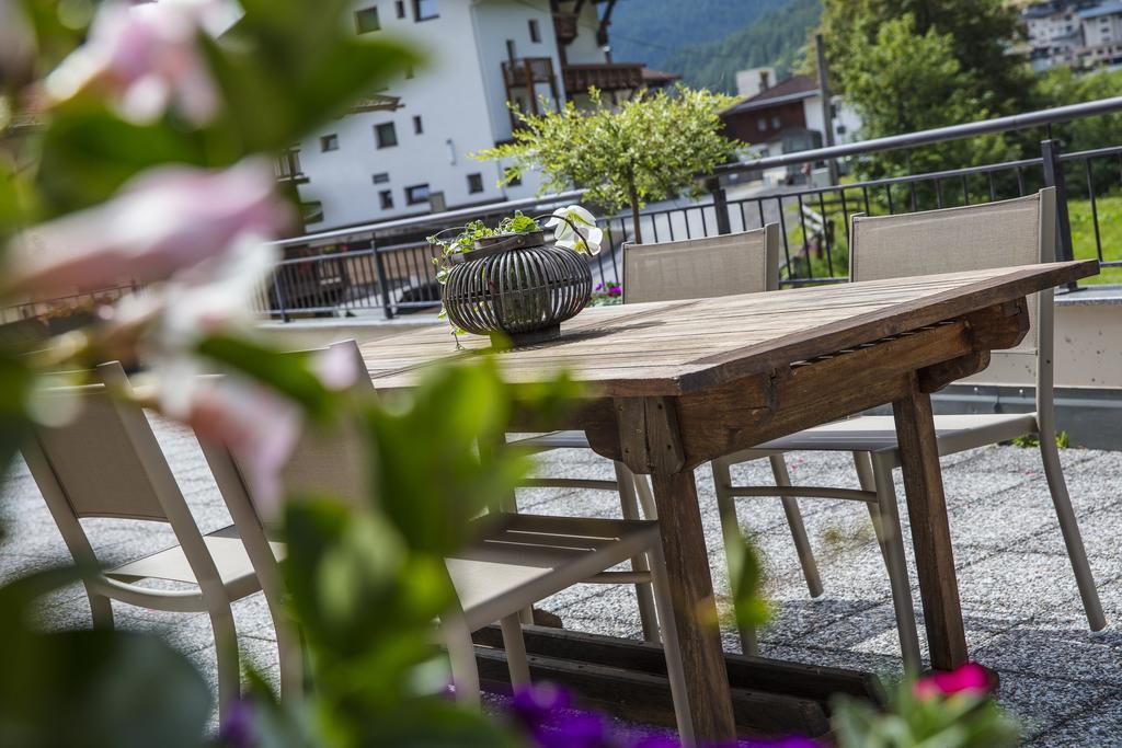 Apart Falkner Sölden Buitenkant foto